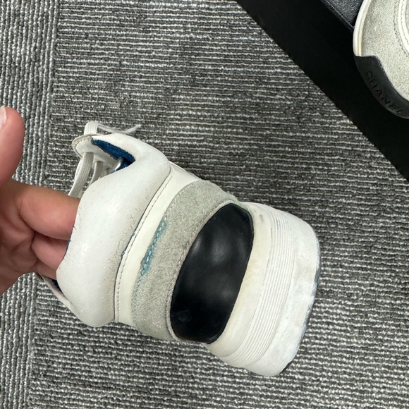 CHANEL CC RUNNING SNEAKERS - Picture 15 of 16